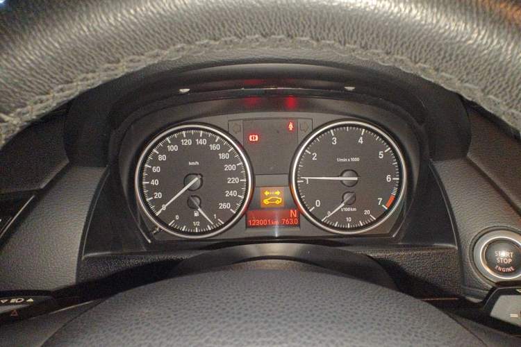 Used BMW X1 2014 sDrive18i Leading Model Instrument Cluster