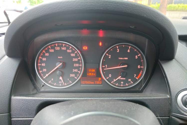 Used BMW X1 2014 sDrive18i Leading Model Instrument Cluster