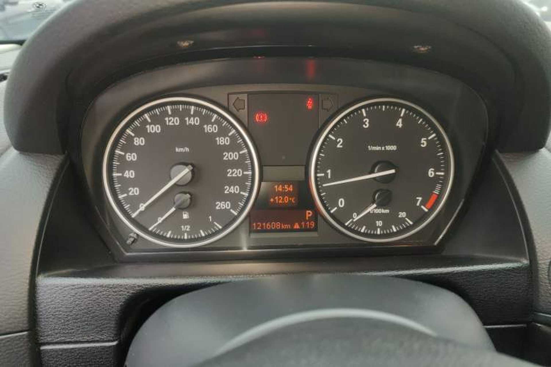 Used BMW X1 2014 sDrive18i Fashion Model Instrument Cluster