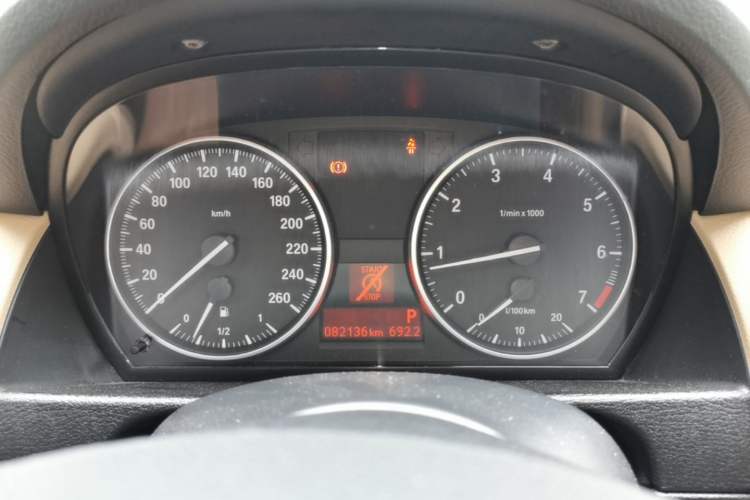Used BMW X1 2014 sDrive18i Leading Model Instrument Cluster