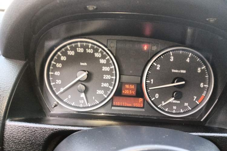 Used BMW X1 2014 sDrive18i Fashion Model Instrument Cluster