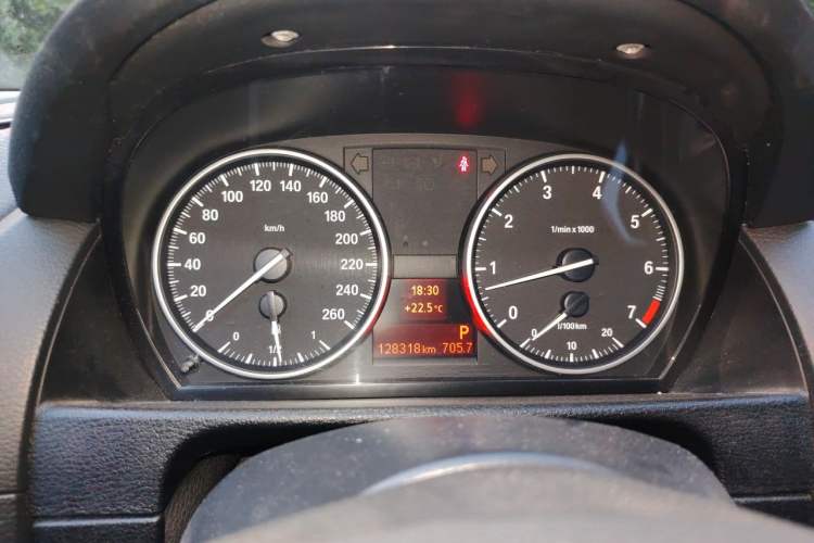 Used BMW X1 2014 sDrive18i Leading Model Instrument Cluster