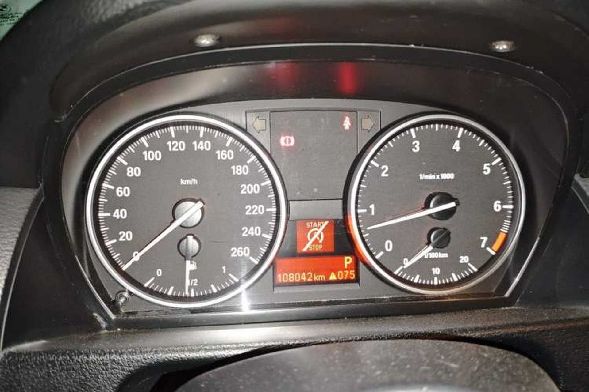 Used BMW X1 2014 sDrive18i Fashion Model Instrument Cluster