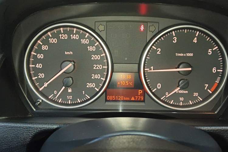 Used BMW X1 2014 sDrive18i Leading Model Instrument Cluster
