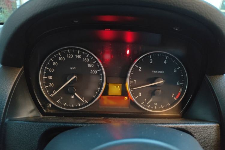 Used BMW X1 2014 sDrive18i Fashion Model Instrument Cluster