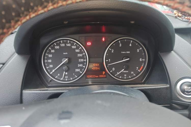 Used BMW X1 2014 sDrive18i Fashion Model Instrument Cluster