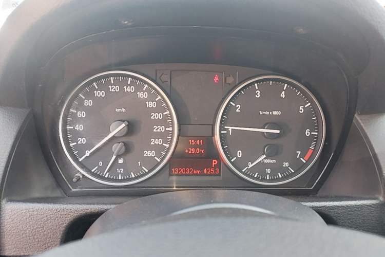 Used BMW X1 2014 sDrive18i Fashion Model Instrument Cluster
