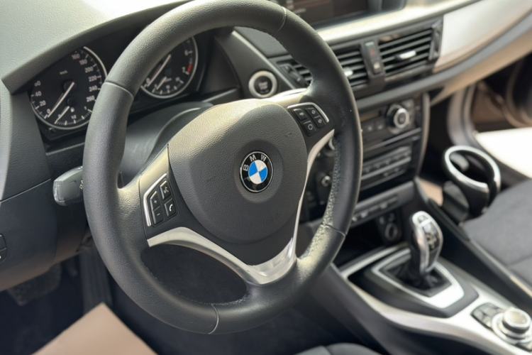 Used BMW X1 2014 sDrive18i Leading Model Interior 1