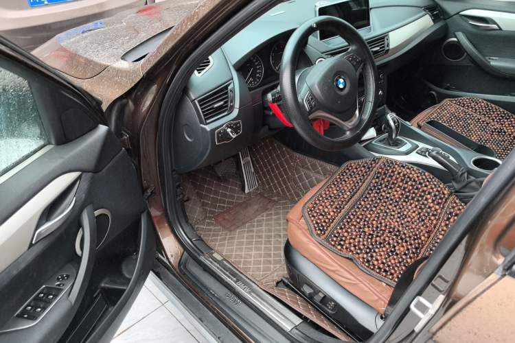 Used BMW X1 2014 sDrive18i Fashion Model Interior 2
