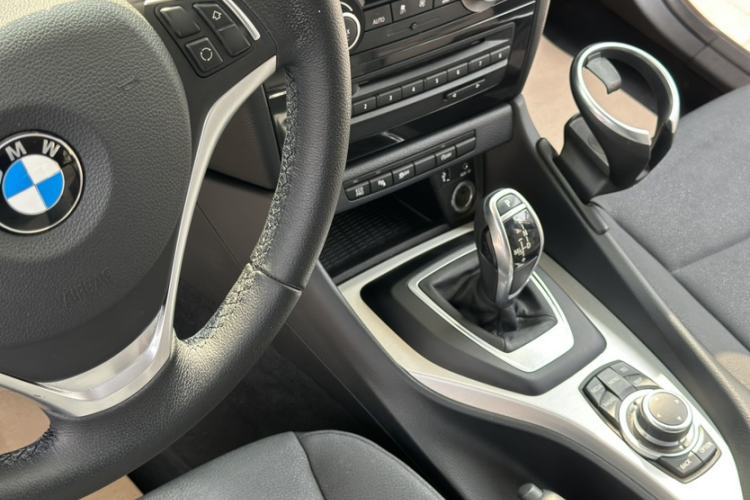 Used BMW X1 2014 sDrive18i Leading Model Interior 2