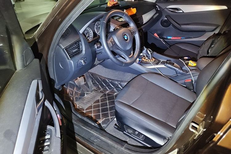 Used BMW X1 2014 sDrive18i Leading Model Interior 3
