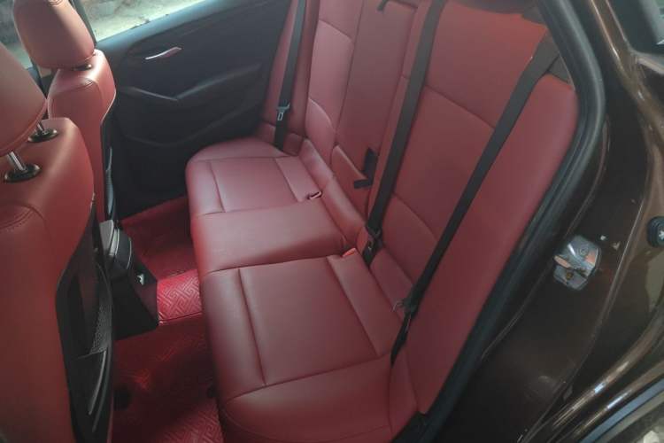 Used BMW X1 2014 sDrive18i Fashion Model Interior 4