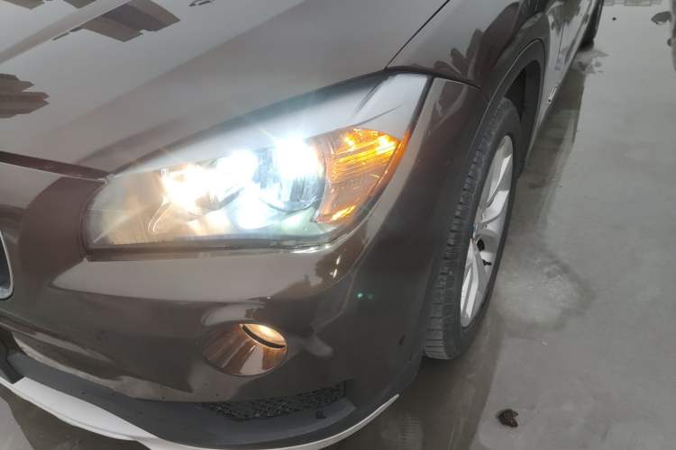 Used BMW X1 2014 sDrive18i Fashion Model Left Front Headlight