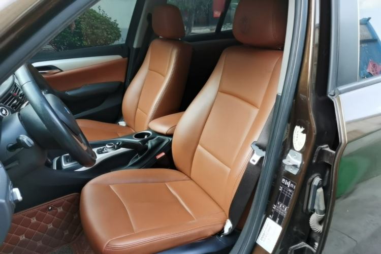 Used BMW X1 2014 sDrive18i Fashion Model Left Front Seat