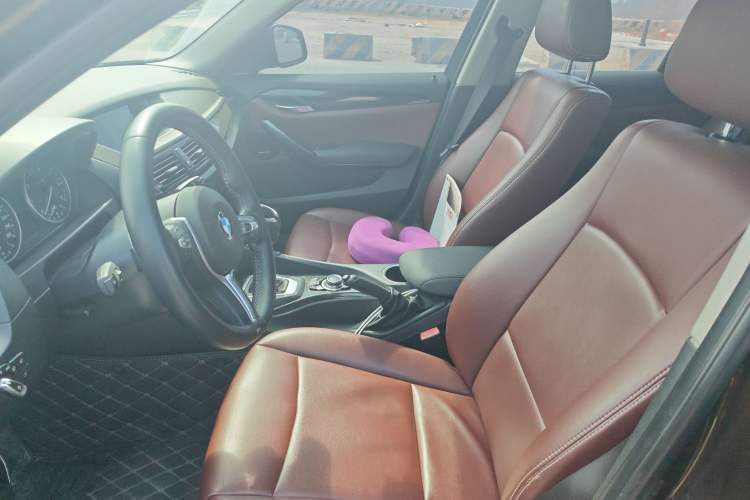 Used BMW X1 2014 sDrive18i Fashion Model Left Front Seat