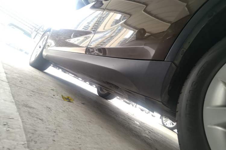 Used BMW X1 2014 sDrive18i Fashion Model Left Side Sill