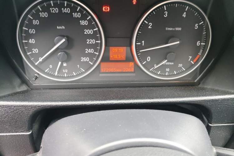 Used BMW X1 2014 sDrive18i Leading Model Odometer Close Up
