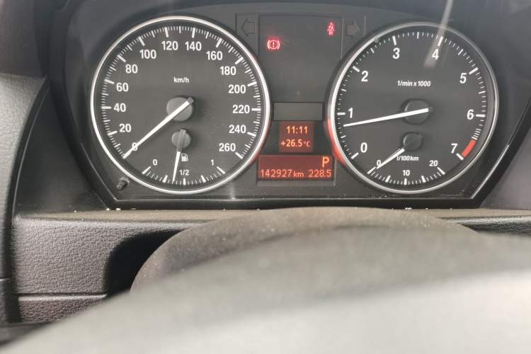 Used BMW X1 2014 sDrive18i Fashion Model Odometer Close Up