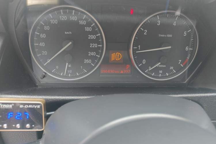 Used BMW X1 2014 sDrive18i Fashion Model Odometer Close Up