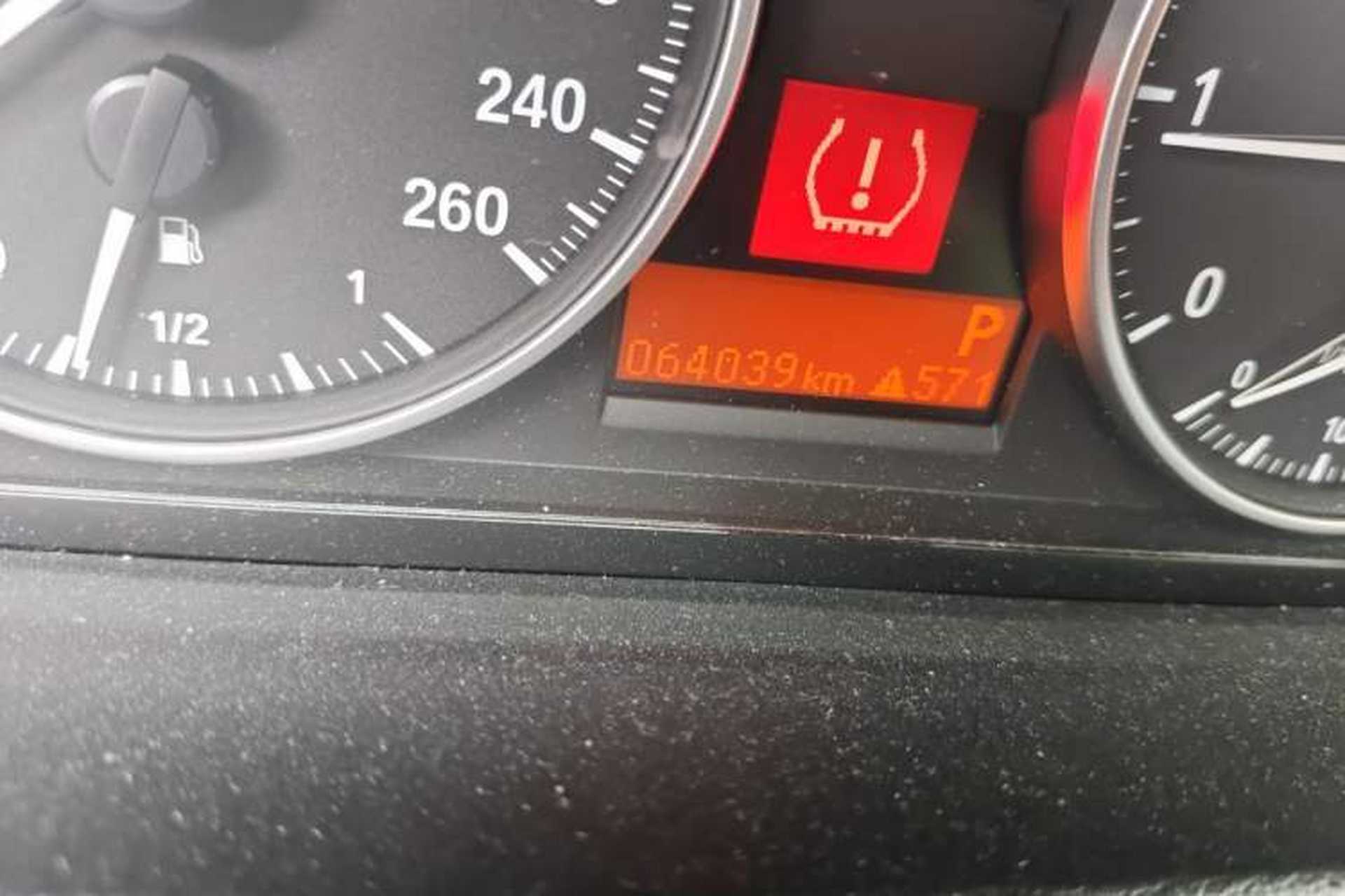 Used BMW X1 2014 sDrive18i Fashion Model Odometer Close Up