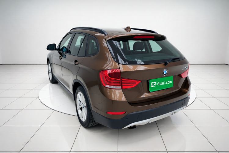 Used BMW X1 2014 sDrive18i Fashion Model Rear Left 45 Deg