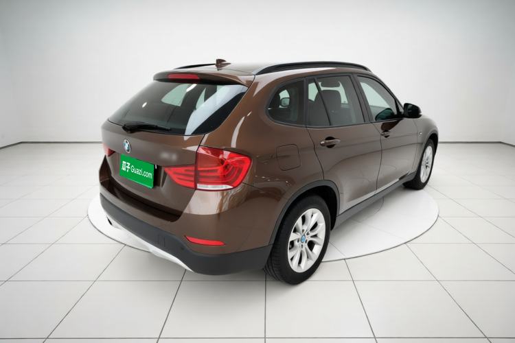 Used BMW X1 2014 sDrive18i Fashion Model Rear Right 45 Deg