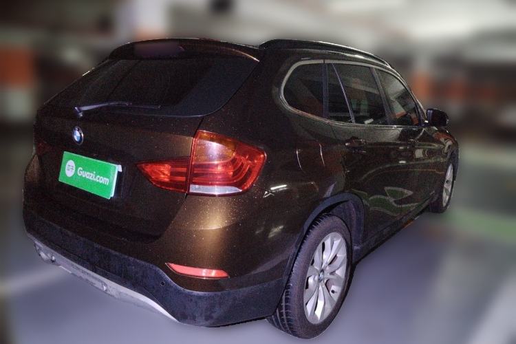 Used BMW X1 2014 sDrive18i Fashion Model Rear Right 45 Deg