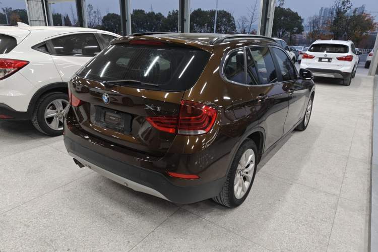 Used BMW X1 2014 sDrive18i Fashion Model Rear Right 45 Deg