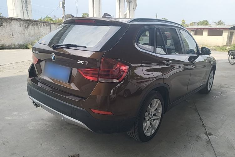 Used BMW X1 2014 sDrive18i Leading Model Rear Right 45 Deg