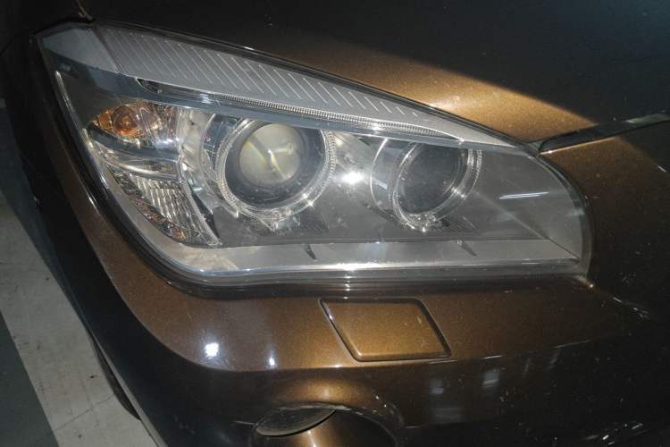 Used BMW X1 2014 sDrive18i Leading Model Right Front Headlight