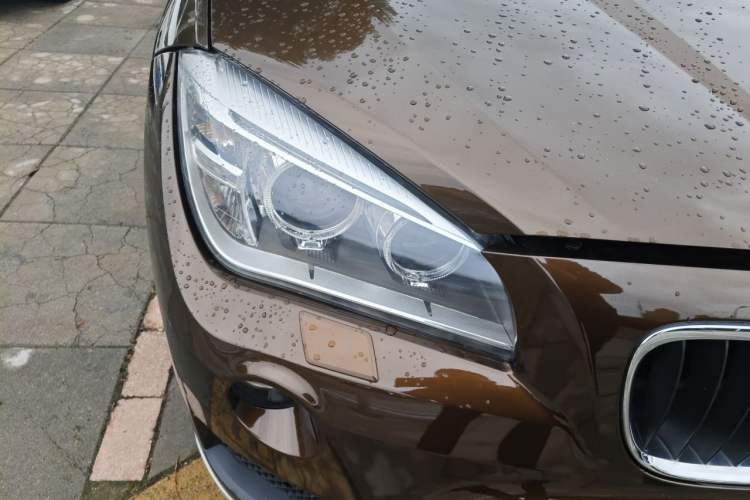 Used BMW X1 2014 sDrive18i Leading Model Right Front Headlight