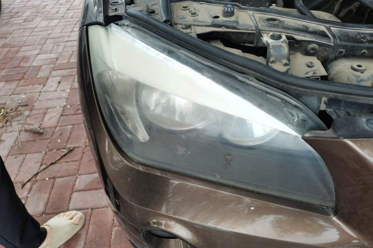 Used BMW X1 2014 sDrive18i Fashion Model Right Front Headlight