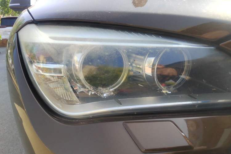 Used BMW X1 2014 sDrive18i Leading Model Right Front Headlight