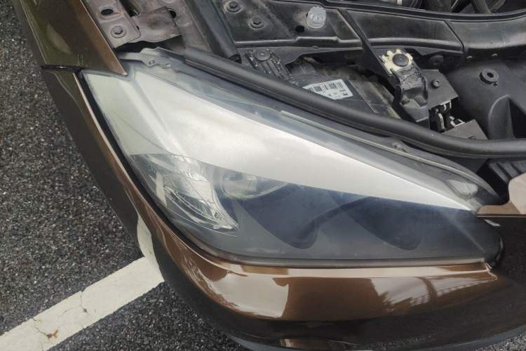 Used BMW X1 2014 sDrive18i Fashion Model Right Front Headlight