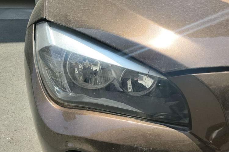 Used BMW X1 2014 sDrive18i Fashion Model Right Front Headlight