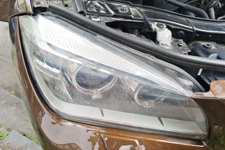 Used BMW X1 2014 sDrive18i Leading Model Right Front Headlight