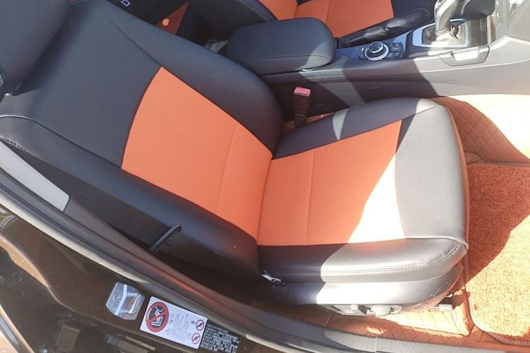 Used BMW X1 2014 sDrive18i Fashion Model Right Front Seat