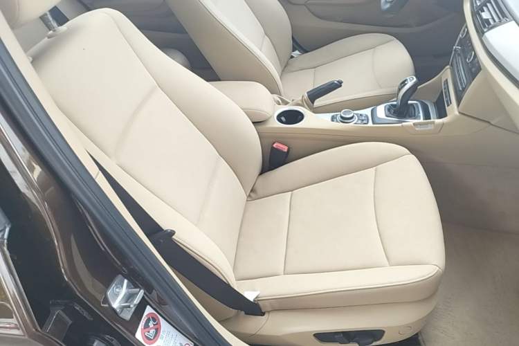 Used BMW X1 2014 sDrive18i Leading Model Right Front Seat