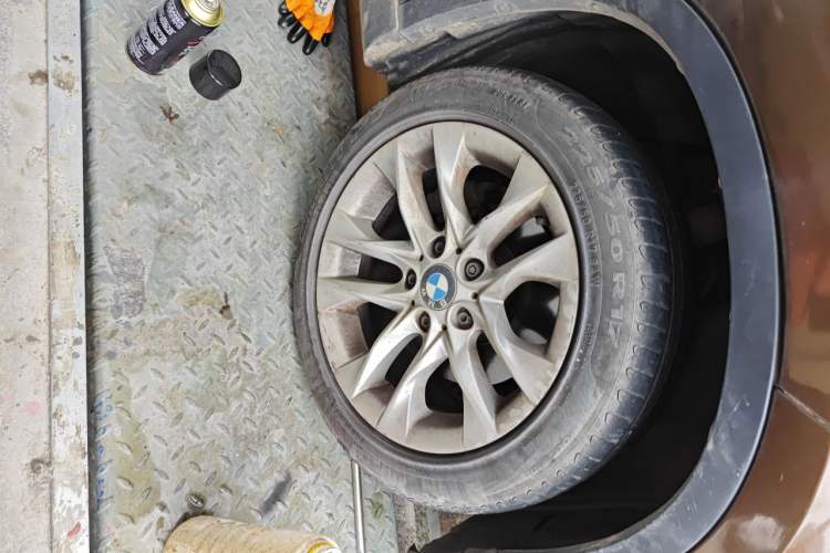 Used BMW X1 2014 sDrive18i Leading Model Right Front Wheel Hub