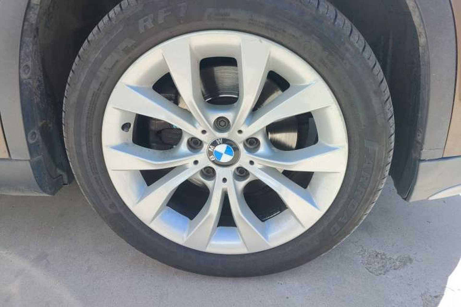 Used BMW X1 2014 sDrive18i Fashion Model Right Front Wheel Hub