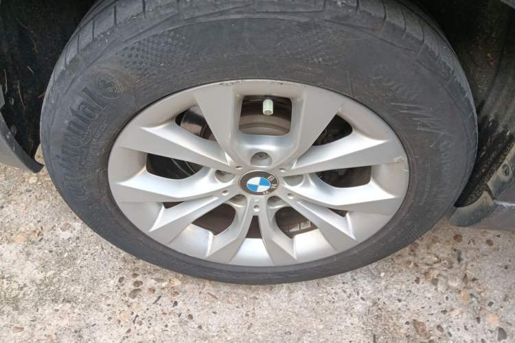 Used BMW X1 2014 sDrive18i Fashion Model Right Rear Wheel Hub