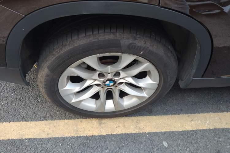 Used BMW X1 2014 sDrive18i Leading Model Right Rear Wheel Hub