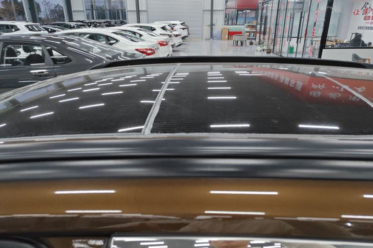 Used BMW X1 2014 sDrive18i Fashion Model Roof