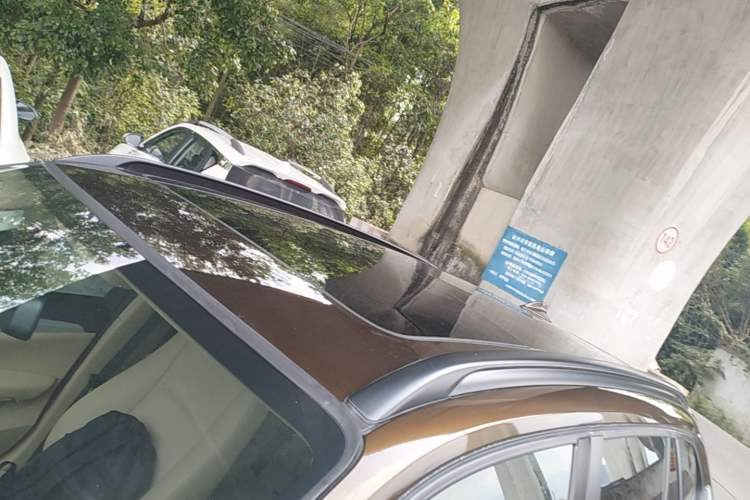 Used BMW X1 2014 sDrive18i Leading Model Roof