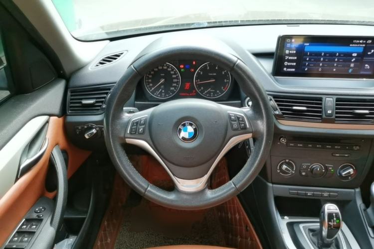 Used BMW X1 2014 sDrive18i Fashion Model Steering Wheel