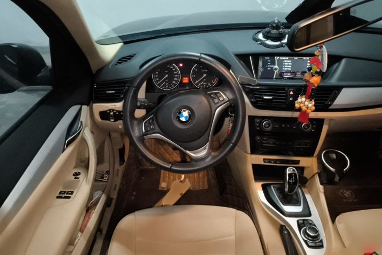 Used BMW X1 2014 sDrive18i Leading Model Steering Wheel
