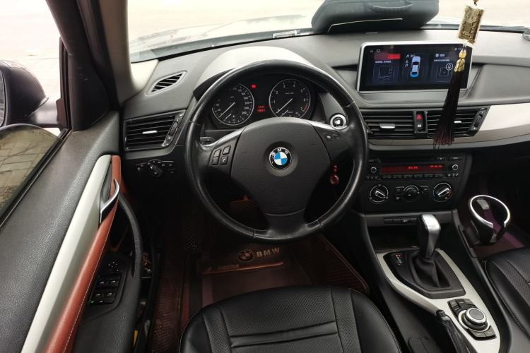Used BMW X1 2014 sDrive18i Fashion Model Steering Wheel