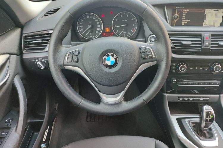 Used BMW X1 2014 sDrive18i Leading Model Steering Wheel