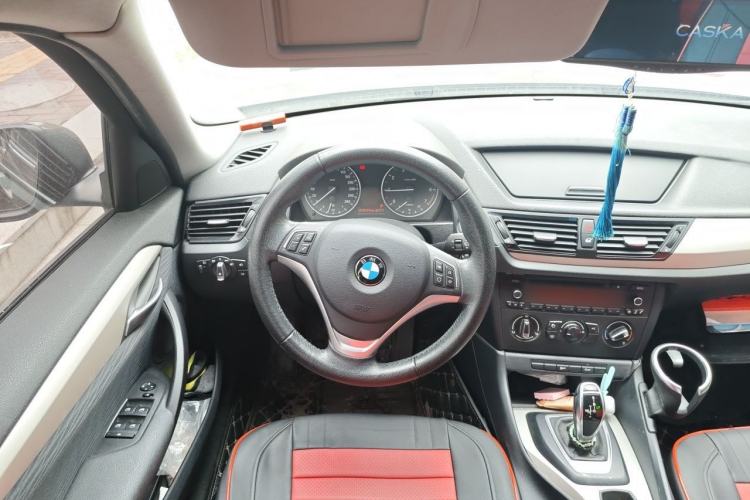 Used BMW X1 2014 sDrive18i Fashion Model Steering Wheel