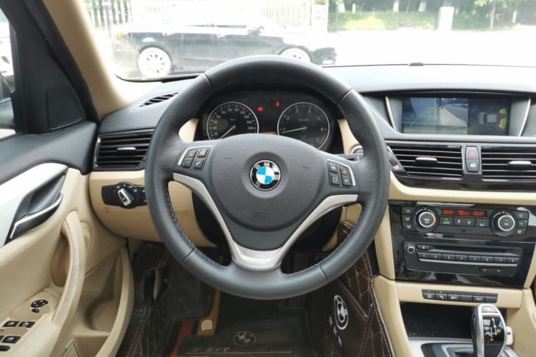 Used BMW X1 2014 sDrive18i Leading Model Steering Wheel